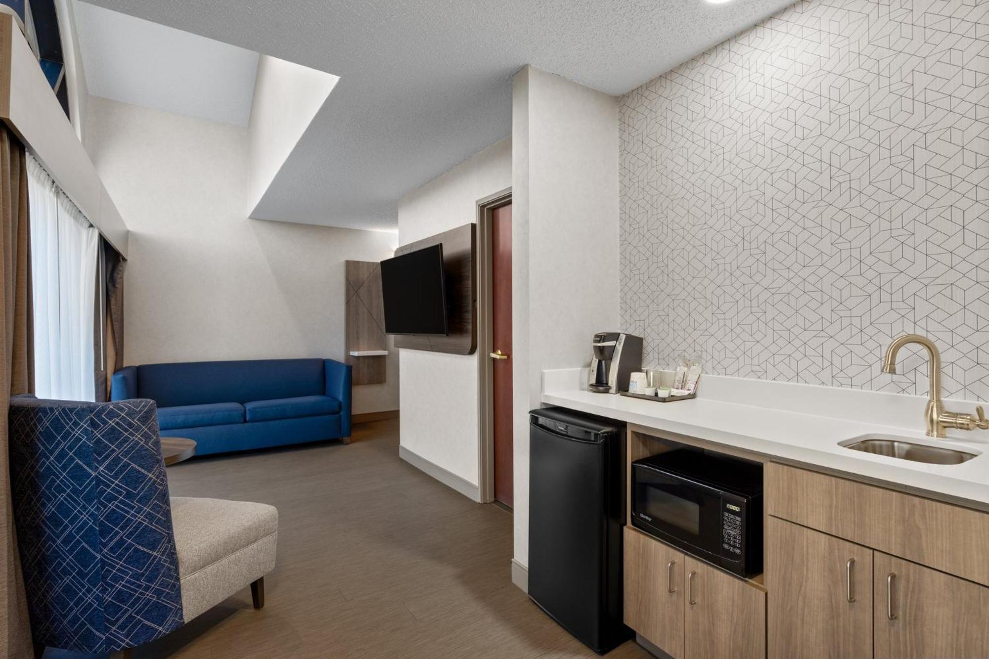 Holiday Inn Express Grove City - Premium Outlet Mall By Ihg Ngoại thất bức ảnh